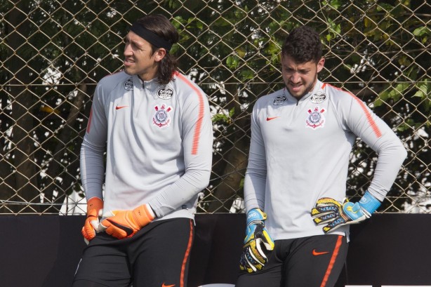 Cássio no treino desta tarde no CT Joaquim Grava