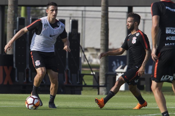 Mantuan e Clayson no treino desta terça-feira