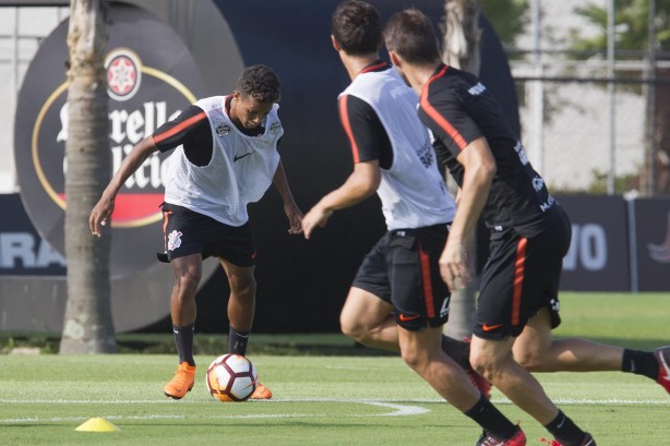 Pedrinho no treino da tarde nesta terça-feira