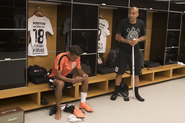 Emerson Sheik e Pedrinho se preparando para encarar o Deportivo Lara
