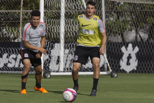 Marquinhos Gabriel e Mantuan, o último se vem ganhando cada vez mais espaço
