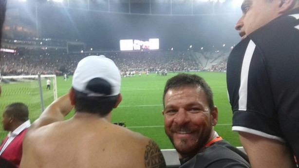 Sempre que pode, Leif viaja de Campina Grande a São Paulo para ver jogos do Timão