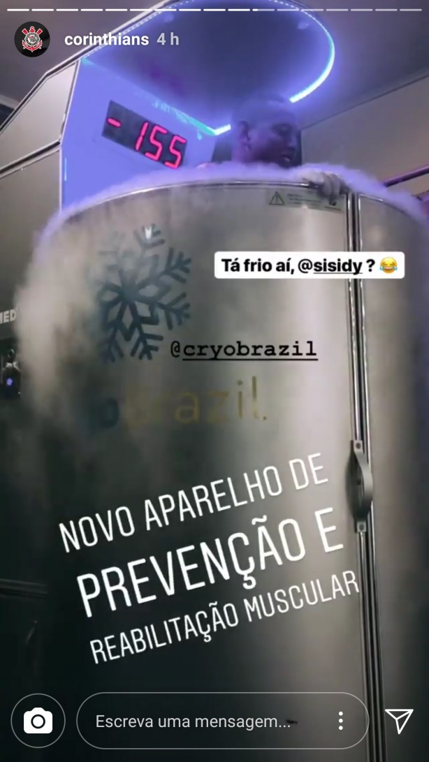 Jogadores do Corinthians encaram tratamento em máquina a -155 ºC