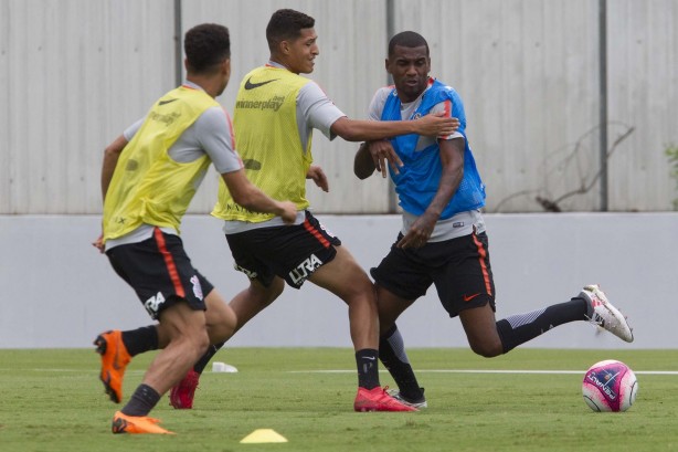 Matheus Matias e Marllon no treino de hoje no CT