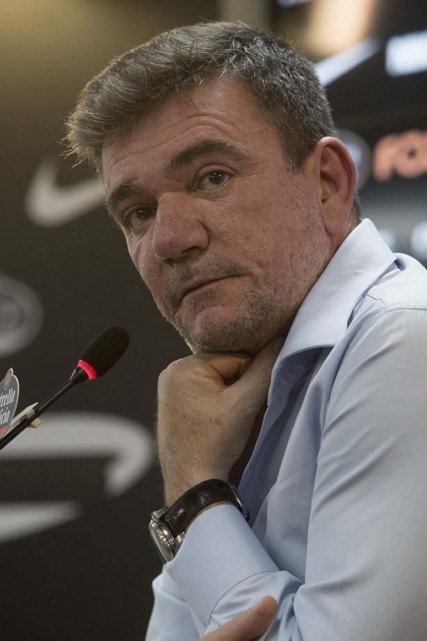 Presidente do Corinthians, Andrés Sanchez, concede entrevista no CT Joaquim Grava