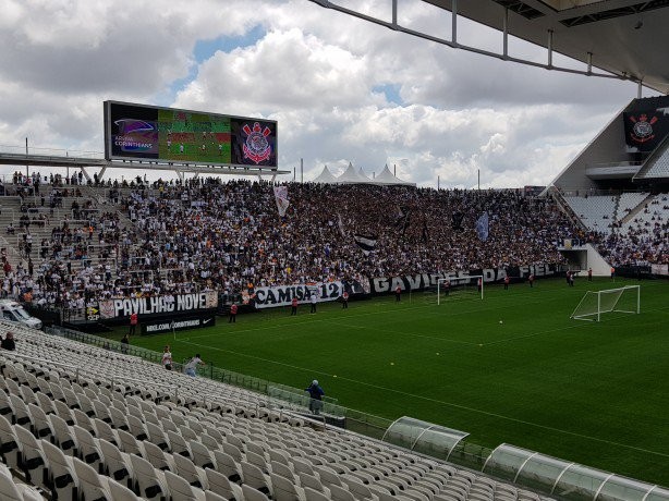 Torcida fez muita festa antes de primeiro Drbi de 2018