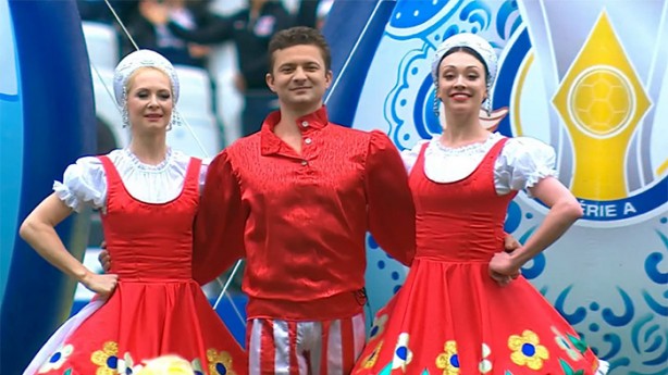Bailarinos russos trouxeram parte da cultura do pas a Itaquera