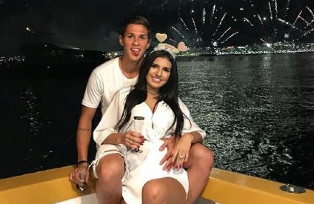 Vital e a namorada estão juntos há três anos