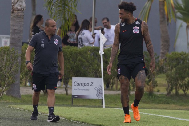 Kazim no treino da tarde nesta terça-feira