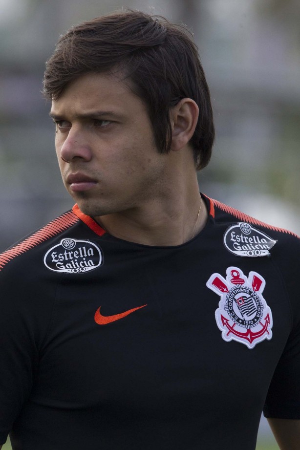 Romero no treino do Corinthians