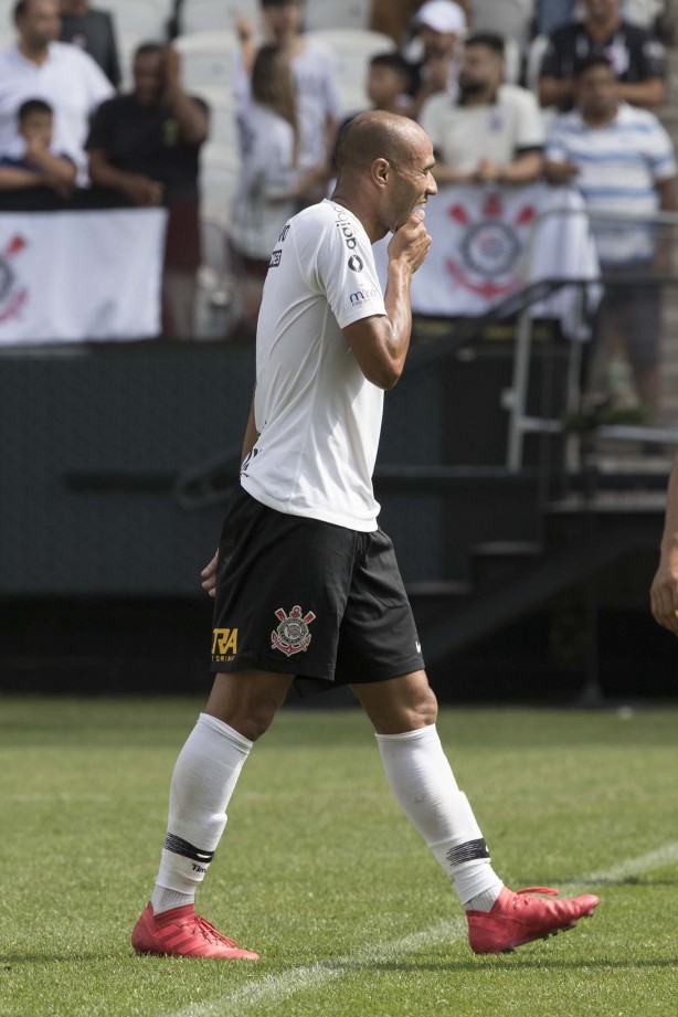 Emerson Sheik durante o jogo contra o Ceará, na Arena Corinthians