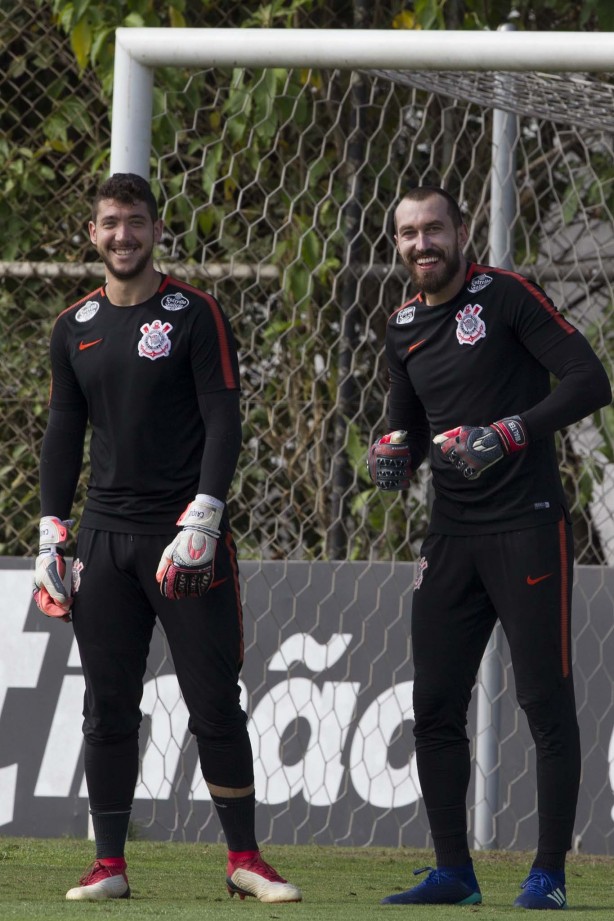 Caíque França e Walter na atividade desta manhã no CT