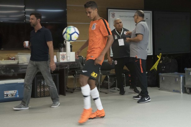Pedrinho será titular diante o Ceará, na Arena Corinthians
