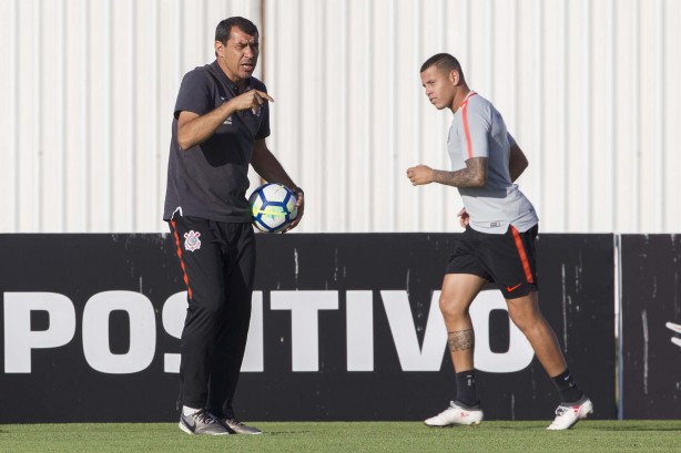Carille e SIdcley no treino de hoje no CT Joaquim Grava