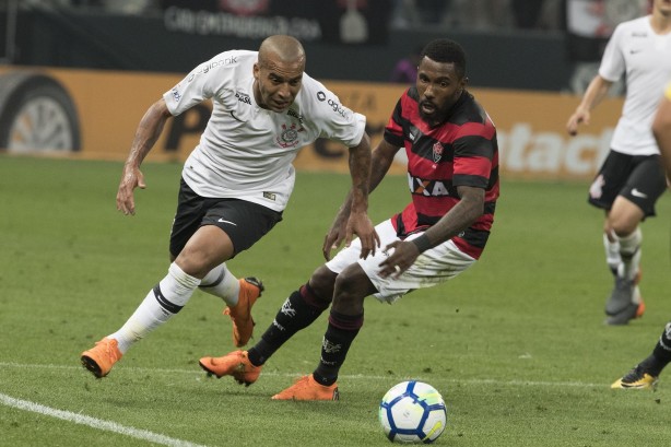 Emerson Sheik também entrou no segundo tempo diante o Vitória, pela Copa do Brasil