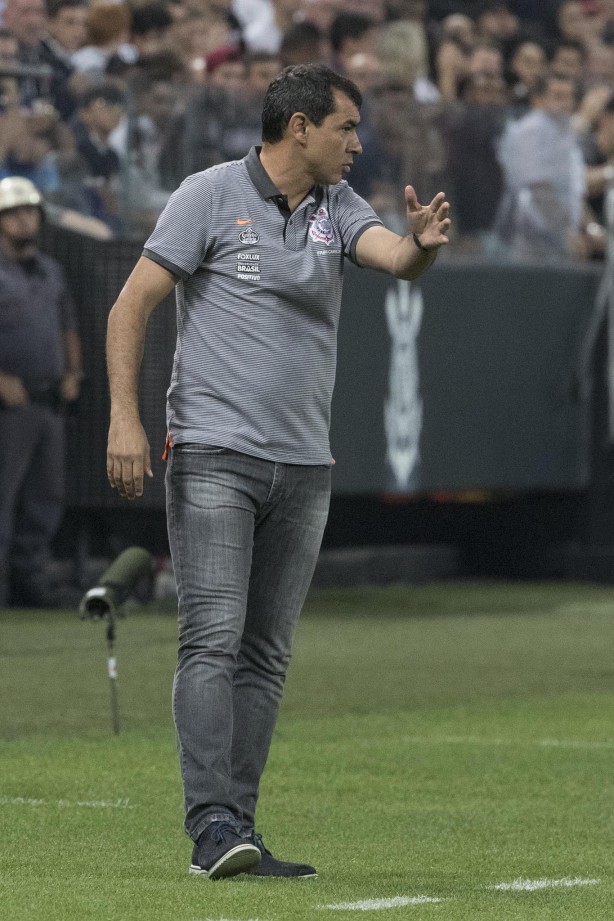 Fábio Carille comandou a vitória estrondosa do Corinthians sobre o Vitória, na Arena