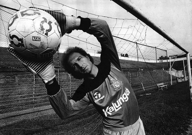 Goleiro Carlos foi o último corinthiano titular da Seleção em uma Copa do Mundo