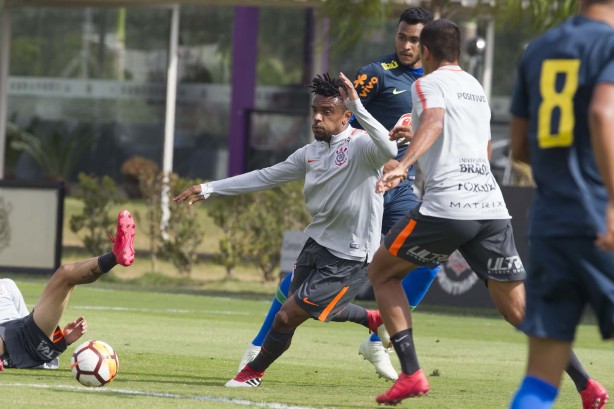 Paulo Roberto durante jogo-treino com a seleção sub-20, no CT Joaquim Grava