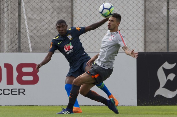 Pedro Henrique durante jogo-treino com a seleção sub-20, no CT Joaquim Grava