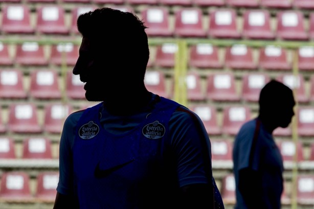 Mantuan durante atividade no estádio Metropolitano de Lara, na Venezuela