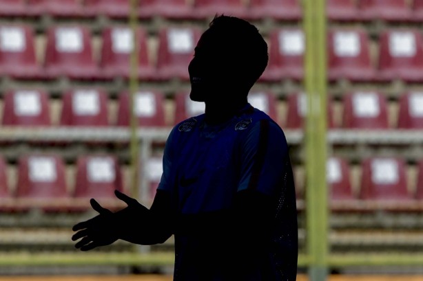 Rodriguinho durante treino no estádio Metropolitano de Lara, na Venezuela