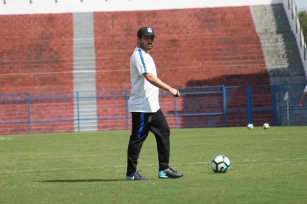 Técnico Arthur Elias conversou com o Meu Timão na noite desta quarta-feira