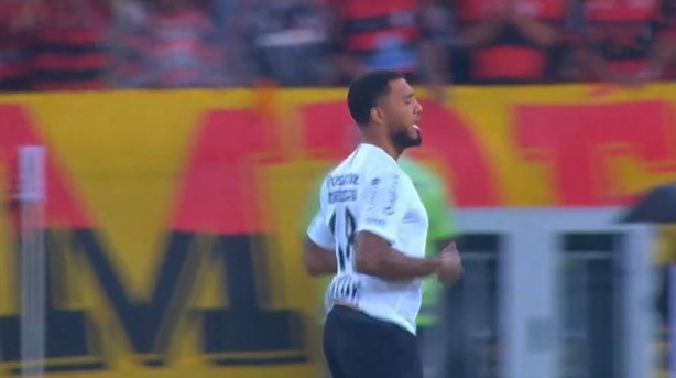 Kazim voltou a jogar pelo Corinthians