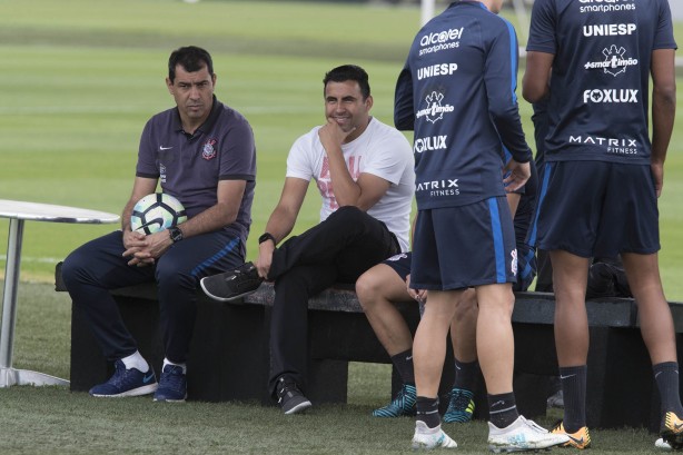 Maldonado com Carille no CT do Timão, em agosto de 2017