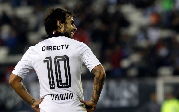 Ex-Palmeiras, Valdivia é o camisa 10 do Colo-Colo
