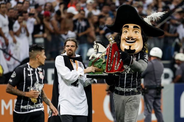 Mosqueteiro é figura sempre presente na Arena Corinthians