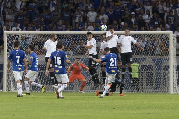 Corinthians venceu por 2 a 0 o amistoso contra o Cruzeiro, no Mineirão