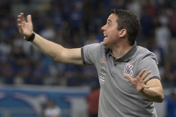 Osmar Loss durante partida amistosa contra o Cruzeiro, no Mineirão