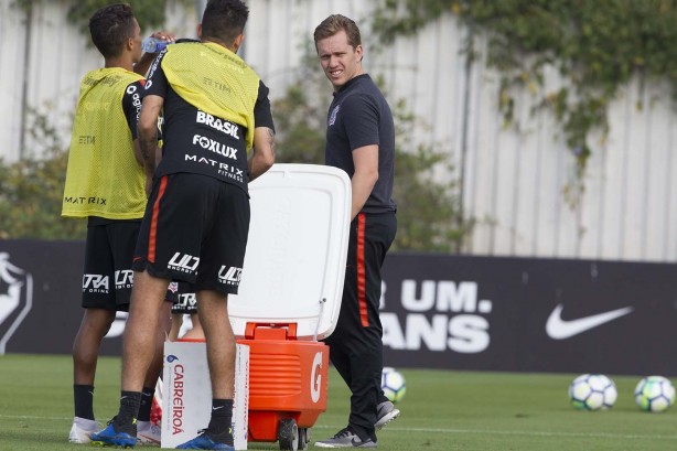 Jogadores no treino desta manhã de sexta