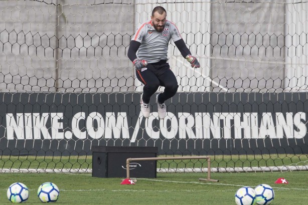 Walter treina duro no treino da manhã