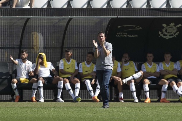 Osmar Loss durante amistoso contra o Grêmio, na Arena Corinthians