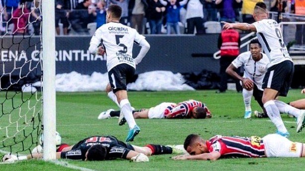 Gabriel deixou a defesa do So Paulo no cho durante Majestoso na Arena