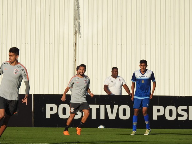 Clayson, que ficou fora dos últimos amistosos, foi a campo