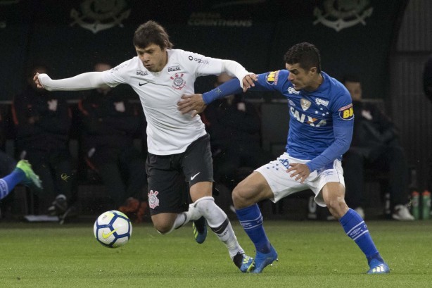 O atacante Romero durante amistoso contra o Cruzeiro, na Arena Corinthians