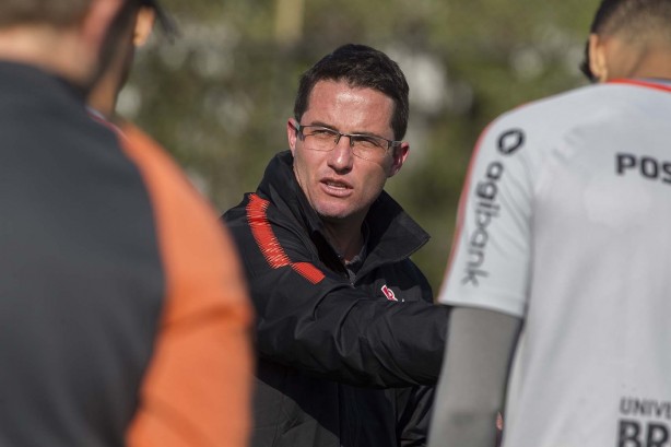 Osmar Loss comandou o jogo-treino contra o São Caetano