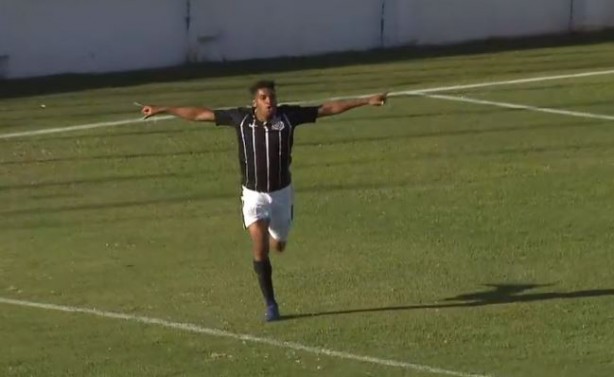 Arthur Bessa foi autor do segundo gol do Corinthians neste sábado