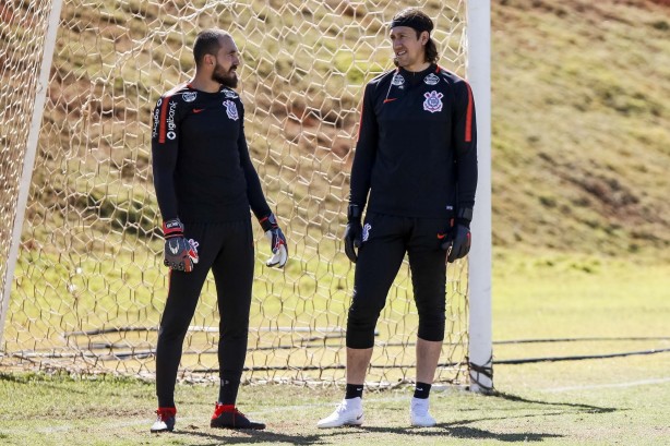Walter e Cássio durante o treino desta manhã no CT do Brasiliense