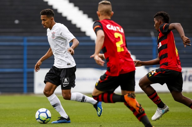 Fessin durante jogo contra o Sport, pelo Brasileirão sub-20