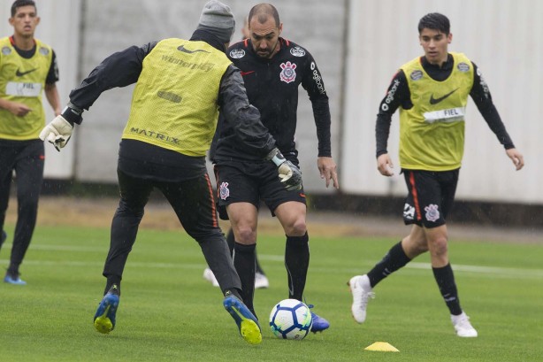 Último treino antes do duelo contra o Atlético-PR