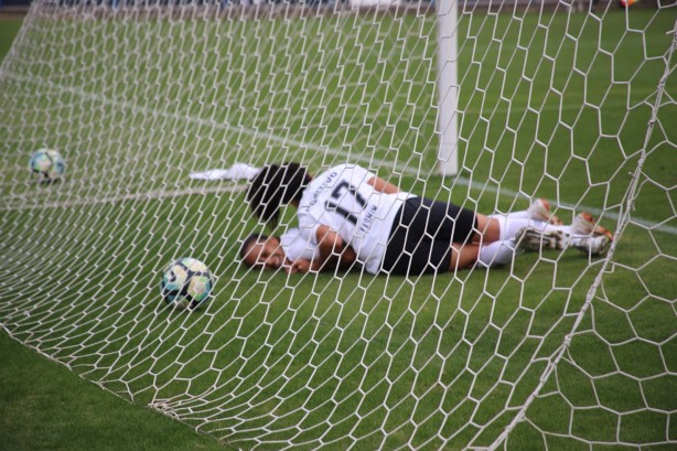 Adriana voltou a marcar com a camisa do Corinthians após período na Seleção
