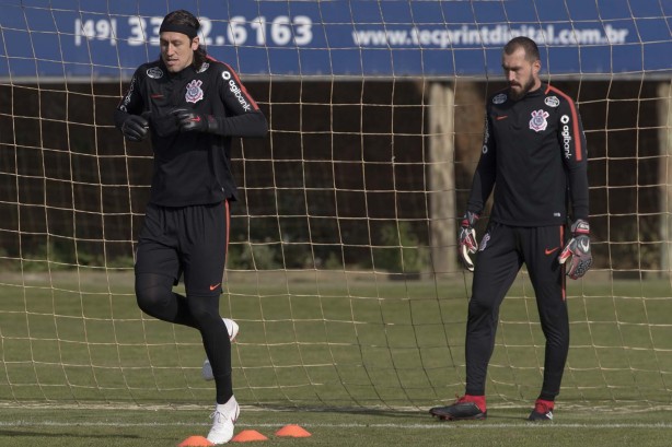 Cássio e Walter durante último treino em Chapecó