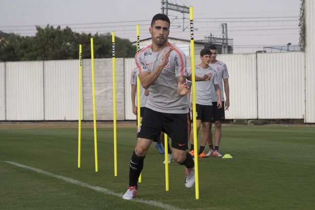 Gabriel treina para enfrentar o Fluminense, pelo Brasileirão