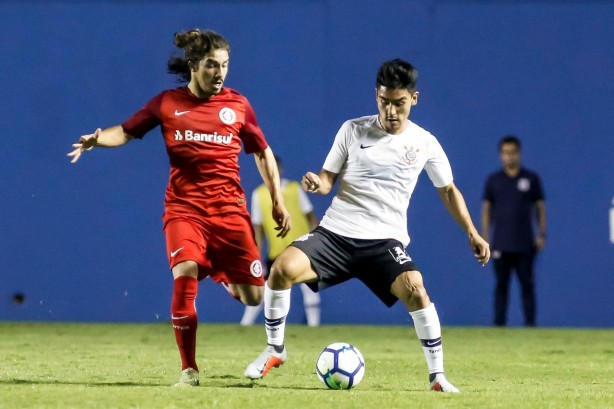 Fabrício Oya foi autor de um dos gols de hoje na vitória contra o Internacional