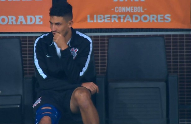 Pedro Henrique acompanhou o segundo tempo do banco do Timão