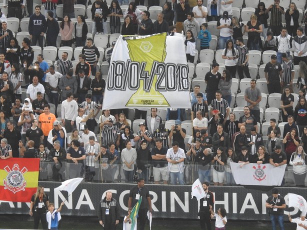 Bandeira da Estopim da Fiel lembrou a conquista do Paulistão 2018