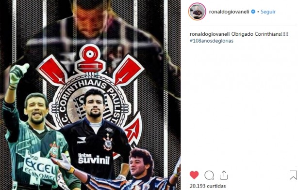 Ronaldo publicou mensagem de parabéns para o Corinthians